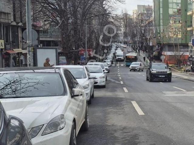 Ank Çank Tunalı Hilmi Cadde Cepheli 420 M2 Kiralık İşyeri/mağaza