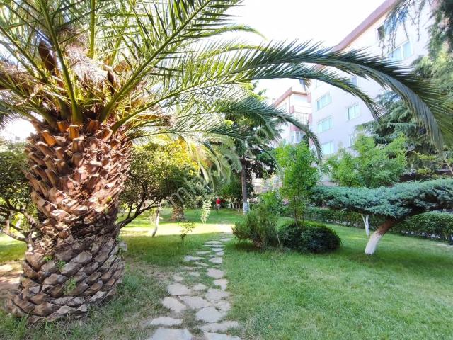 Anka'dan Bulgurlu Merkezde Nezih Sitede Geniş 3+1 Kiralık Daire