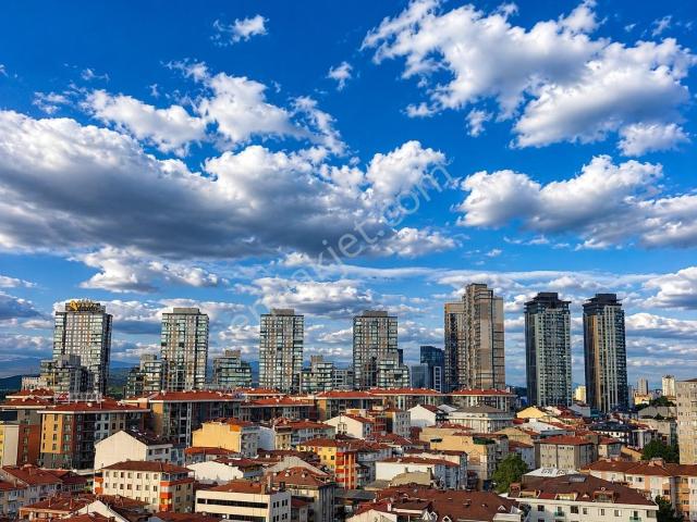 Anka'dan Ümraniye İstiklal'de Şehir Manzaralı,geniş Teraslı 3+2