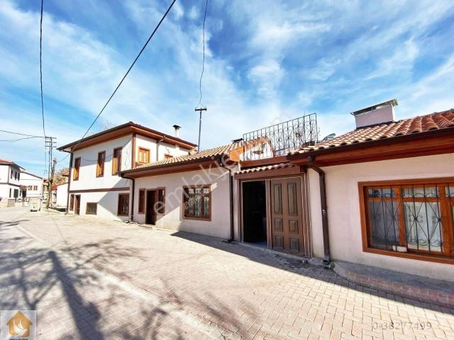 Ankalife'tan Hamamönünde Tarihi Satılık Köşk