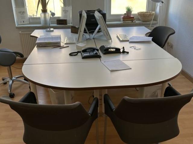 AnKaSa GmbH*Bürofläche 1 Bürozimmer*EBK*1.OG*Bad+Dusche+Wanne*Stellplatz mgl