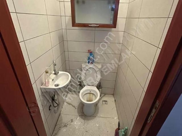 Ankara Emlak'tan Cadde Yakını Kiralık Dükkan Depo İşyeri