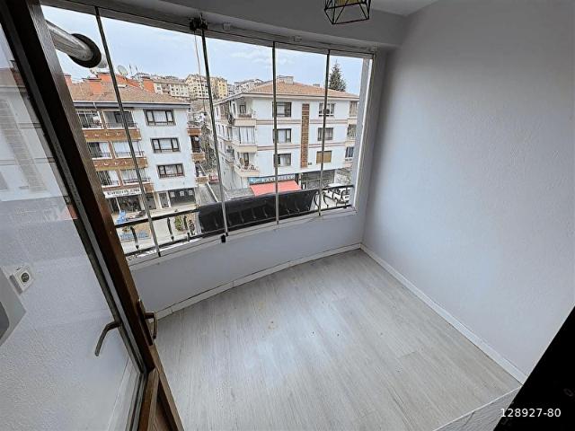ANKARA EMLAK'TAN ZİYA ORALAY CAD.FULL YAPILI SATILIK 4+1 DAİRE