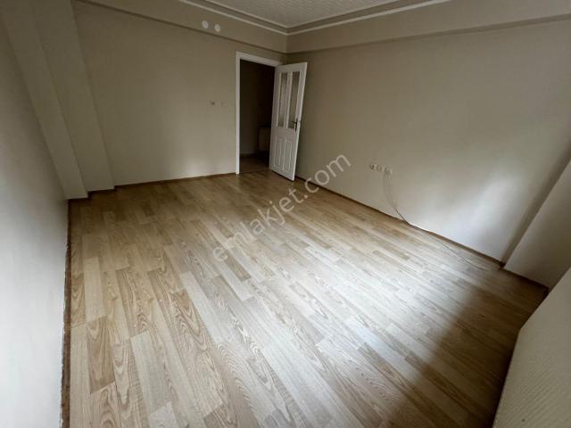Ankara Etimesgut Alsancak Mahallesinde Kiralık Geniş 3+1 Daire