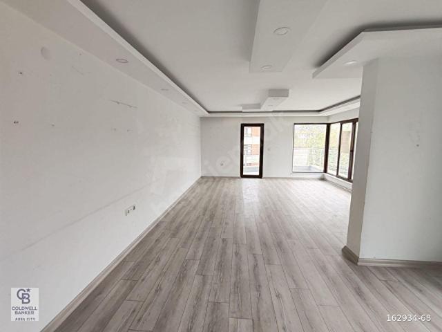 ANKARA MALTEPE ÖZEN SOKAKTA SATILIK LÜKS SIFIR 4+1 GENİŞ DAİRE