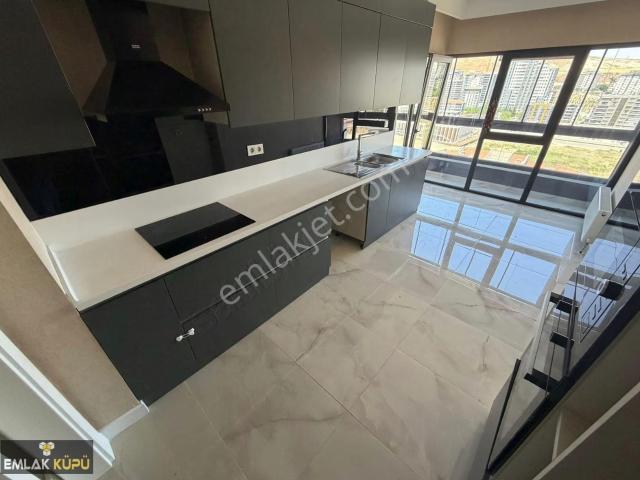 Ankara Manzaralı Bağlıca Bulvarına Cephe Kiralık 3+1 Daire