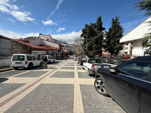 Ankara Nallıhan Tarihi İpek Yolu Üzerinde Satılık İşyeri/dükkan