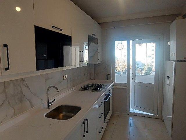 ANKARA SİNCAN YENİKENT TOKİ İLKSAN BLOKLARINDA KATTA SATILIK 3+1 DAİRE