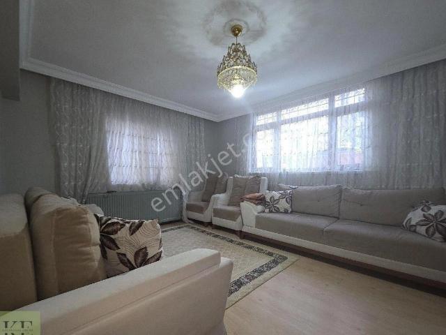 Ankara Sincan Mareşalda 3+1 2004 Yapım Bağımsız Salon Acil Satılık Daire