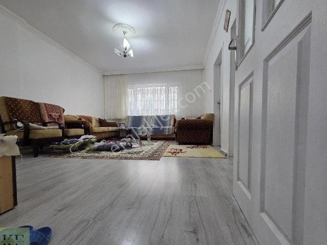 Ankara Sincan Atatürk'te 3+1 Yapılı Bahçe Katı Çarşı İçi Merkezde Satılık Daire