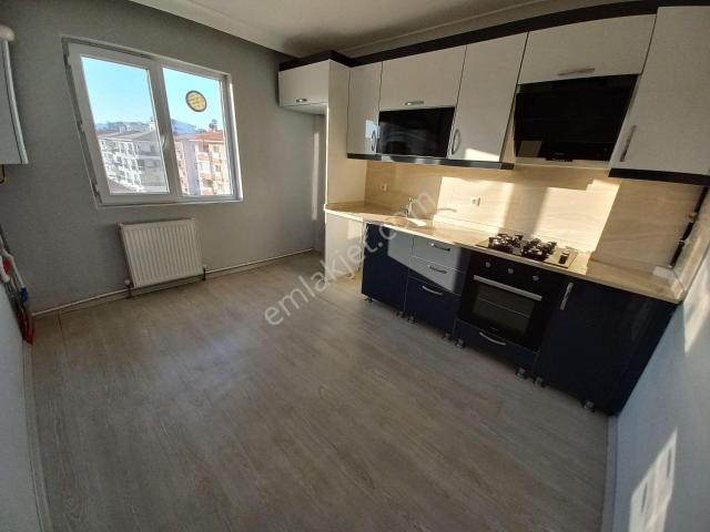Ankara Sincan Yenikent Menderes Mah. 2+1 100 M2