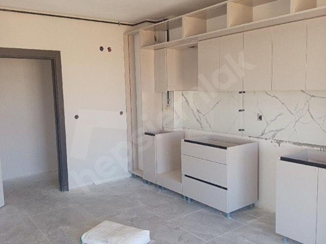 Ankara Polatlı Şentepe Mahallesi Sol Tarafta Satılık 4+1 Ara Kat Sıfır Daire
