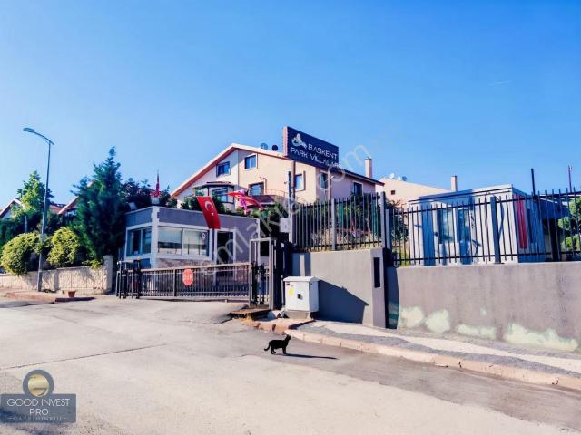Ankara Park Caddesi Başkent Park Villaları Satılık 5+1 Villa