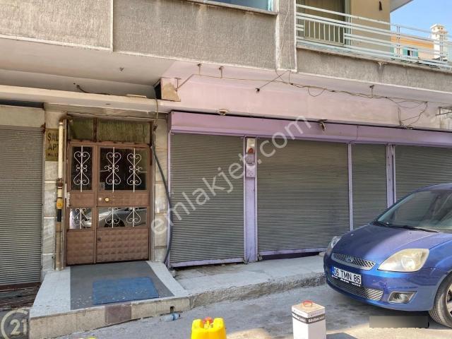 Ankara Ulus'ta 150 Metrekare Yüksek Tavanlı Dükkan
