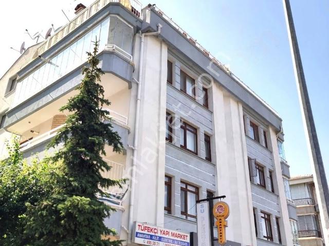 Çankaya, Birlik Mah. İçi Yenilenmiş Kiralık 3+1 Daire.
