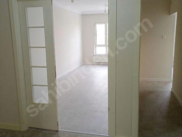ÇANKAYA DİKMEN ÇETİN EMEÇ BULVAR YAKINI ARA KATTA BOŞ İÇİ YENİLENMİŞ ÖN CEPHE 3+1 SATILIK DAİRE