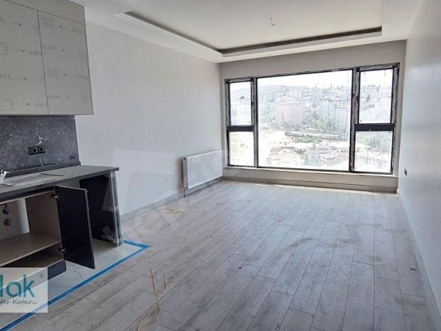 ÇANKAYA DİKMEN'DE LÜKS SİTE İÇİNDE MANZARALI SIFIR 2+1 DAİRE