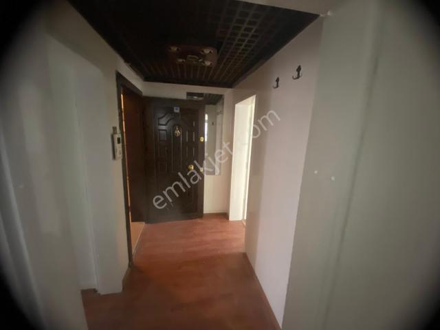 Çankaya Korkut Reis Mahallesi Necatibey Caddesi Üzeri 3+1 Kombili Kiralık Ofis