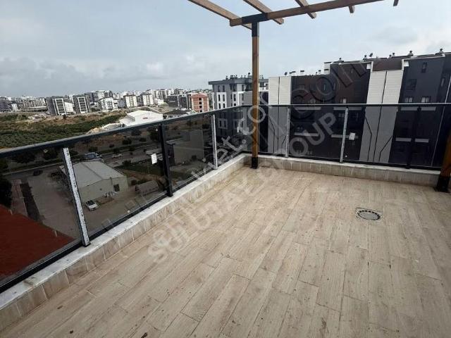 Çankaya Mah Site İçi Havuzlu Ayrı Mutfak 4+1 Lüx Satılık Dublex