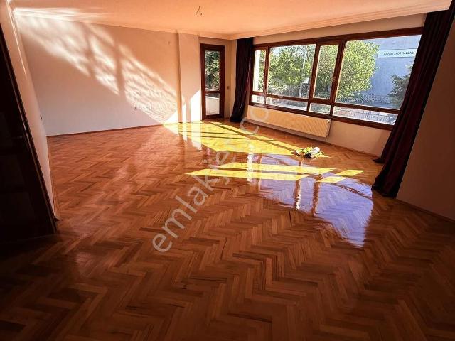 Çankaya Sancakda 185m2 4+1 Asansör Otoparklı Daire