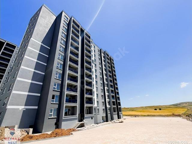 ÇANKAYA ÜNİ.YAKI.EBVYN BANYO ÖN CEPHE MANZ 2+1 LÜX SİTE DAİRESİ