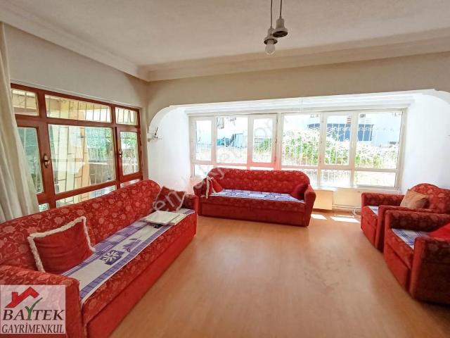 Çankaya Yukarı Öveçlerde Y.giriş 3+1 Kiralık Daire