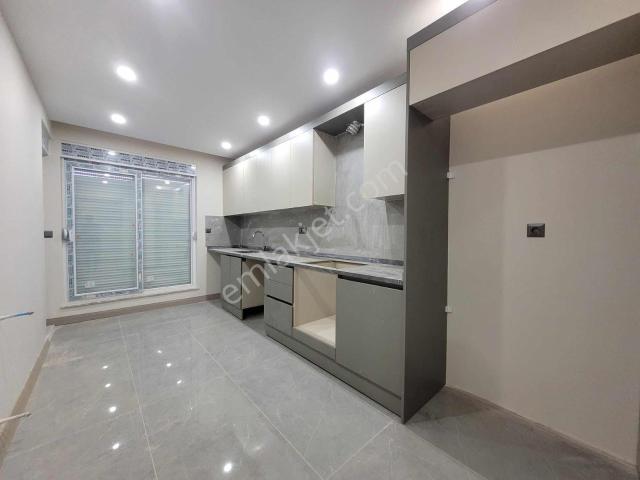 Çankaya'da Kiralık Katta Asansörlü Sıfır Lüx 2+1 Daireler
