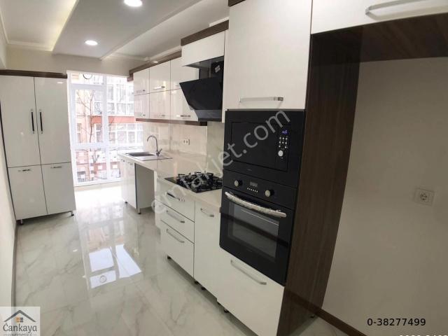 Çankayadan Çetin Emeç hakimevi Yakını Mantolamalı Orta Katta 3+1 Ultra Lüx Güney Kombili Otoparklı