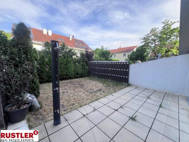 Ankommen und Wohlfühlen – Ihr Zuhause in der Lobau | Reihenhaus mit Garten, Terrasse & Garage