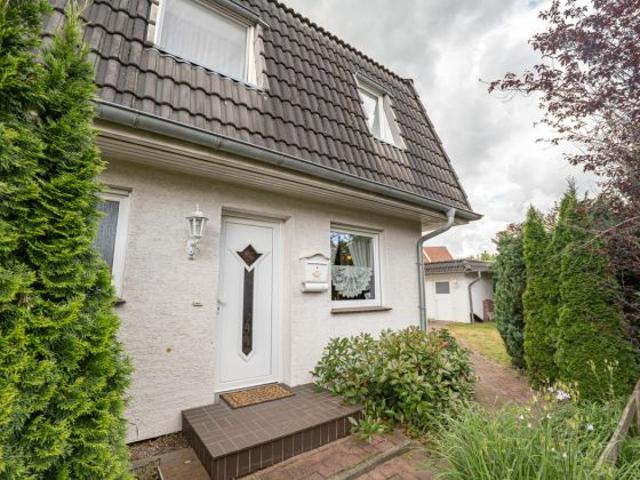 RESERVIERT Ankommen, wohlfühlen, zuhause sein – Ihr neues Familienglück mit Garten