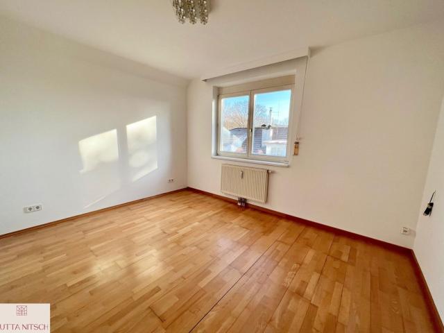 Großzügige Terrassenwohnung mit zwei Tiefgaragenplätzen Wien 1140 Hadersdorf