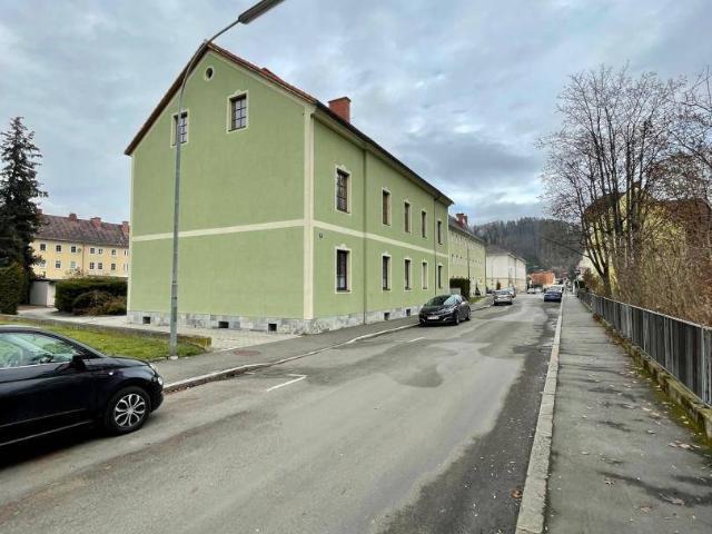Anlageobjekt, zum selbst sanieren 1,5 Zimmer Mansardenwohnung IMS IMMOBILIEN KG