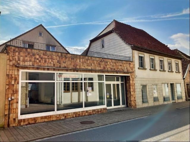 Anleger aufgepasst. Vermietetes Mehrfamilienhaus mit Nebengebäude, Garten + nutzungsfreiem Laden in zentraler Altstadtlage!