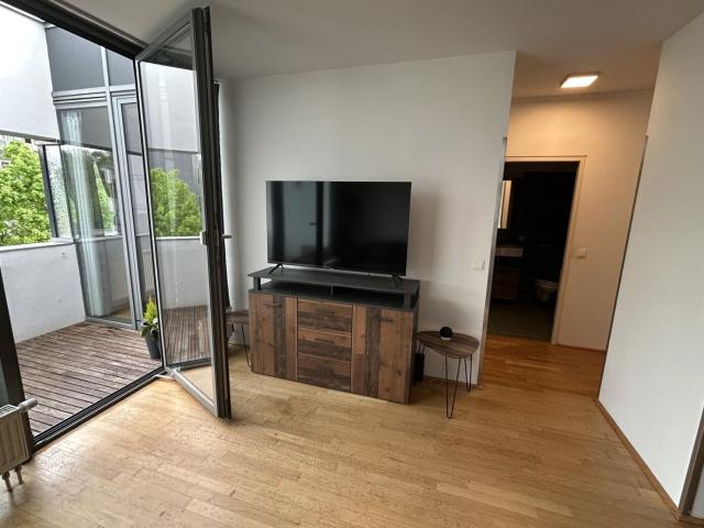 Anlegerhit in Wels Charmante 2 Zimmer Wohnung mit Balkon und Tiefgarage in Wels