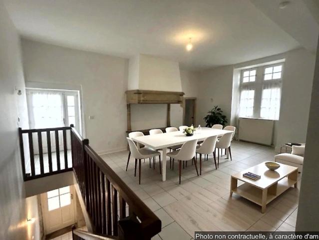 ANSE Appartement plein de charme avec terrasse, box et cav