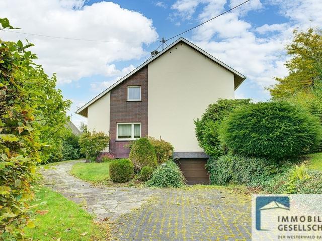 Ansprechendes Einfamilienhaus mit großem Garten in beliebter Wohnlage von Wissen Köttingen