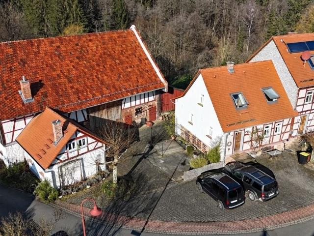 Anspruchsvoll sanierte Hofreite in landschaftlich reizvoller Lage im Rhein Main Gebiet