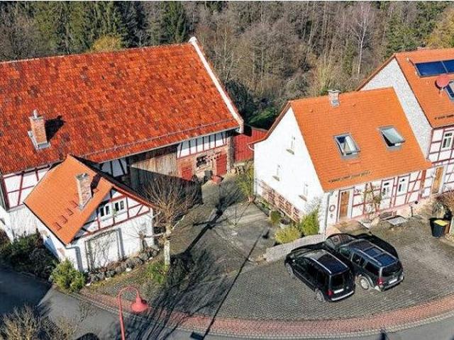 Anspruchsvoll sanierte Hofreite in landschaftlich reizvoller Lage im Rhein Main Gebiet nahe Frankfurt a.M