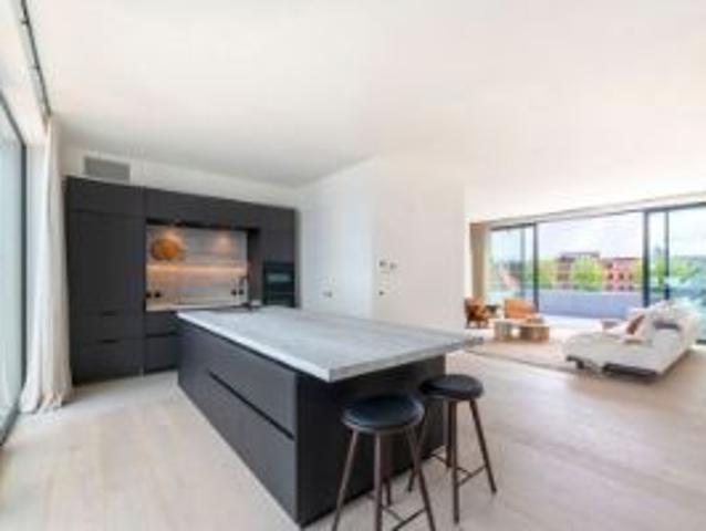 ANTWERPEN ZUID Uniek penthouse met parkzicht