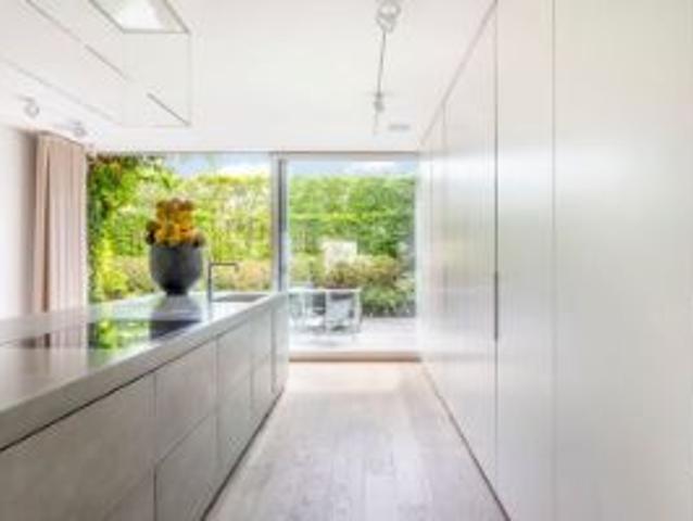 ANTWERPEN ZURENBORG Luxe appartement met zwembad, sauna e