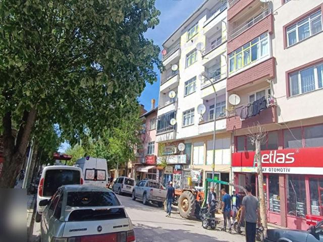 ANT EMLAK'TAN KARASAİT MAH.CADDE ÜZERİNDE 4KAT 2+1 SATILIK DAİRE