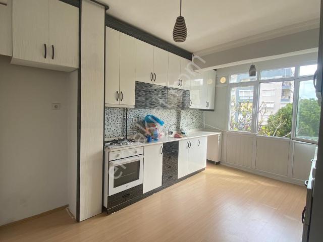 Antalya Muratpaşa Bahçelievler Mahallesi 3+1 Geniş Balkonlu Kiralık Daire