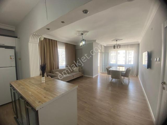 Antalya Muratpaşa Bahçelievler Mahallesinde Satılık 4+2 Daire