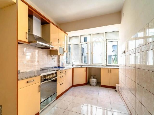 Antalya Muratpaşa Şehir Merkezi'nde Arakat 2+1 Kiralık Daire