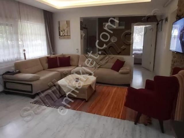 Antalya Muratpaşa Şirinyalı Sitesi'nde 2+1 Geniş Satılık Daire