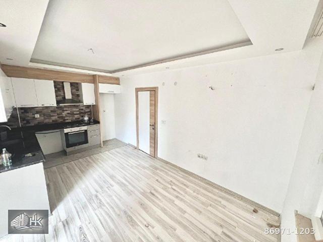 ANTALYA MURATPAŞA KIZILARIKTA GARANTİ BANKANIN ARKASINDA 2+1 95 M2 AMERİKAN MUTFAK GİRİŞ