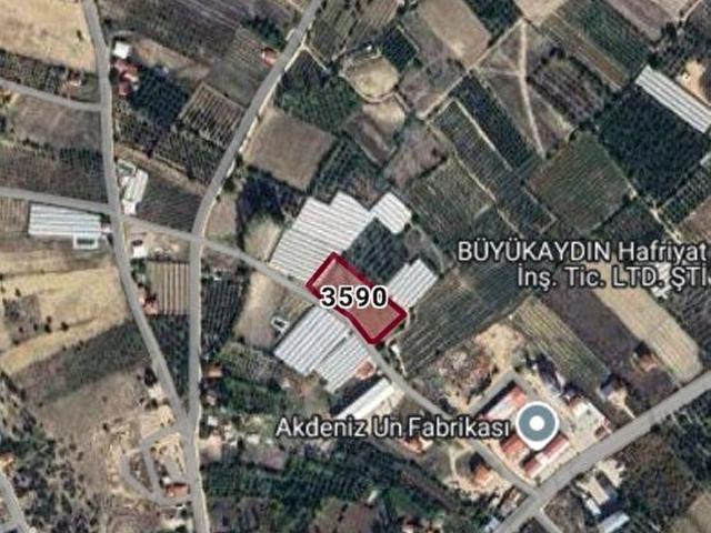 ANTALYA AKÇAY'DA SATILIK SERA YAPIMINA UYGUN DÜZ TARLA
