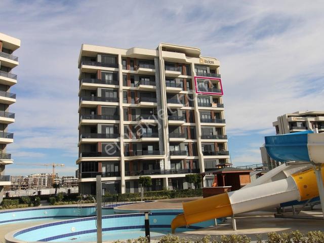 Antalya Altıntaşta Aquaparklı Sitede 2+1 Daire | Tekce