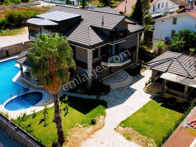 Antalya Belek'te Lokasyon Harika Lüks 7+1 Müstakıl Villa