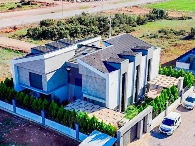 ANTALYA DÖŞEMEALTI ALTINKALE'DE 5 + 1 LÜKS VILLA